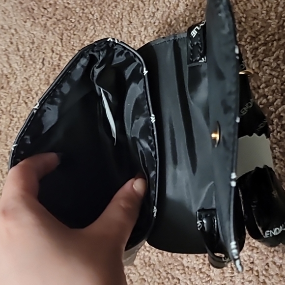 NWT Kendall & Kylie crossbody bag NWT Kendall & Kylie crossbody bag NWT … - Picture 17 of 17